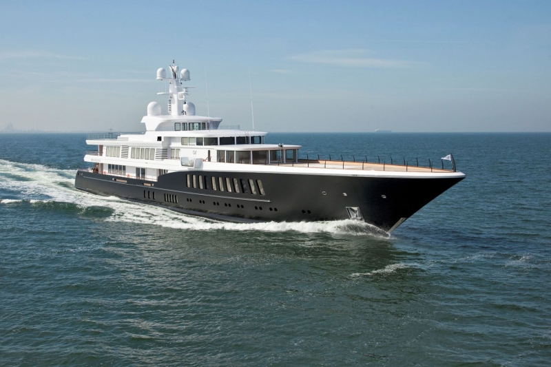 air-super-luxury-yacht